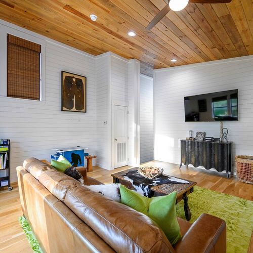 Leather couch, games, and a smart tv!