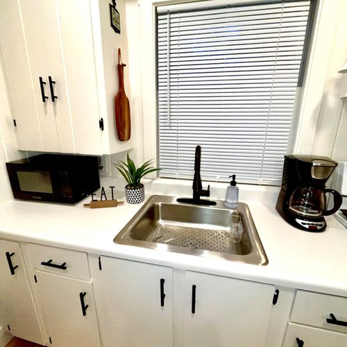 Kitchen:  newly-remodeled kitchen with all appliances except for a dishwasher.