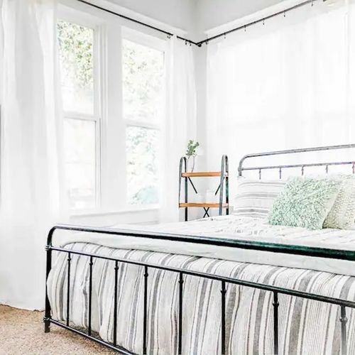 BR 1  KING Bed