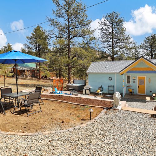 Multiple spots to sit, sip, and soak in the serenity of nature.