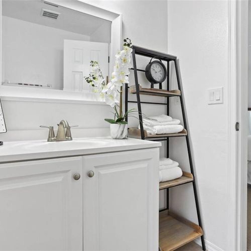 Bathroom sink