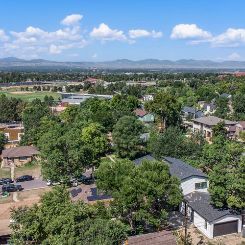 Discover the best of denver from our prime location! Explore vibrant cherry creek and south pearl street just minutes away, with top attractions and dining at your doorstep.