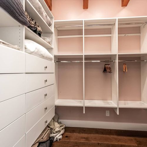 - unpack and settle in with ease thanks to this spacious walk in closet setup
- custom shelves and drawers offer organized storage for every item you bring
- perfect finishing touch for a restful, clutter free stay in the mountains