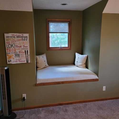 BEDROOM #2 (SECOND FLOOR):  Super cute bedroom with a queen-size bed, cubby area, closet, dresser, and mirror.