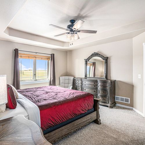 Comfy touches make this room a standout.
