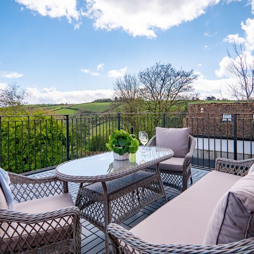 D35e7f6c a8d9 4555 90ba de255cdfaed2 homerunner