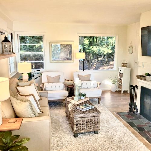 LIVING ROOM:  The home has a very comfy living room!