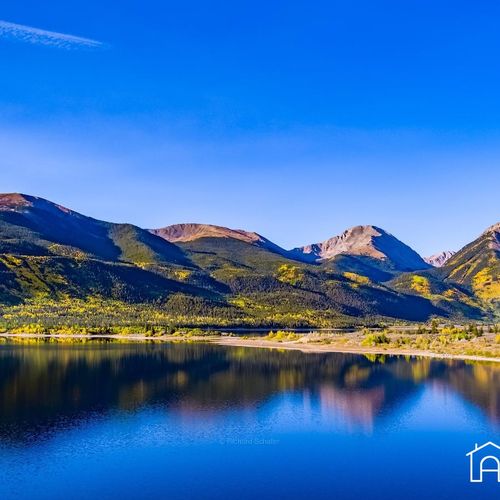 Find your peace amidst the tranquil lakes and towering mountains.