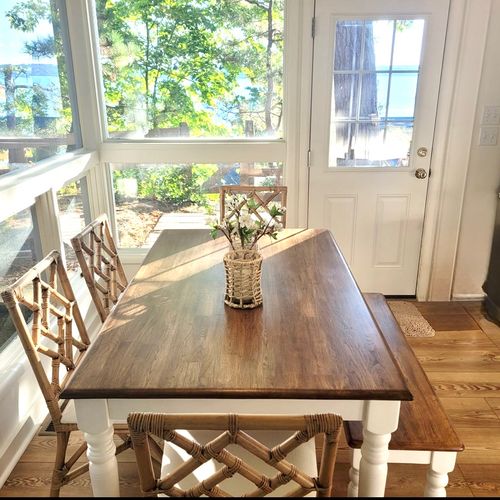DINING AREA:  Another view of the dining area with Crystal Lake in the background
