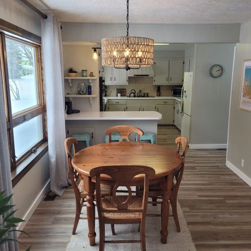 Dining area:  there a lovely dining area with table and chairs for 4 adults between the kitchen and the living room.