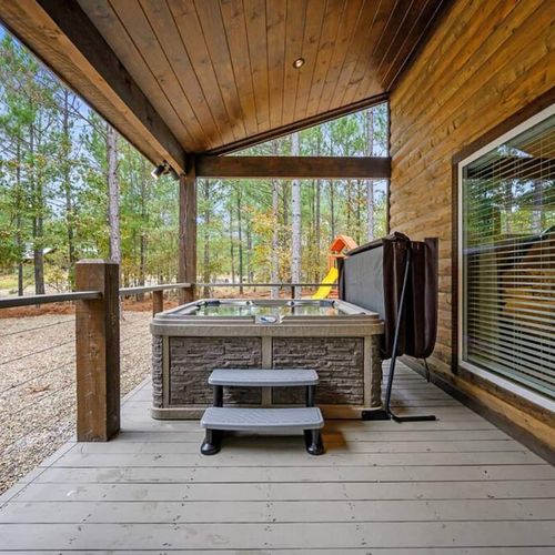 6-person hot tub.