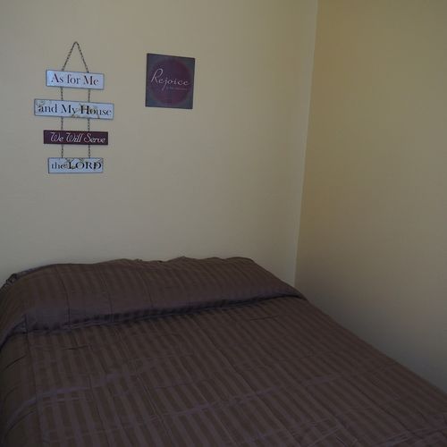 Bedroom:  features a full-size bed.