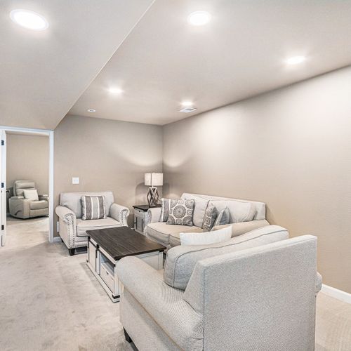 Stretch out and relax in the roomy ground-level living room, ideal for hangouts.