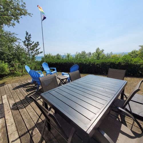 Overall:  there is a fun and family-friendly backyard deck with a great view of lake michigan!