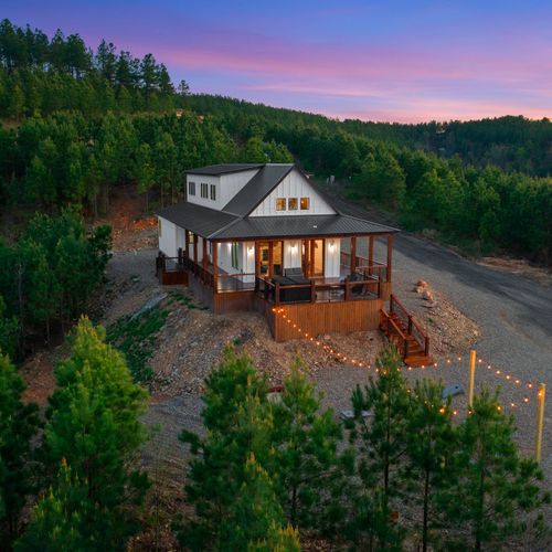 Mountainaire-Newly Listed Modern Rustic Elegance! - Broken Bow Cabin ...