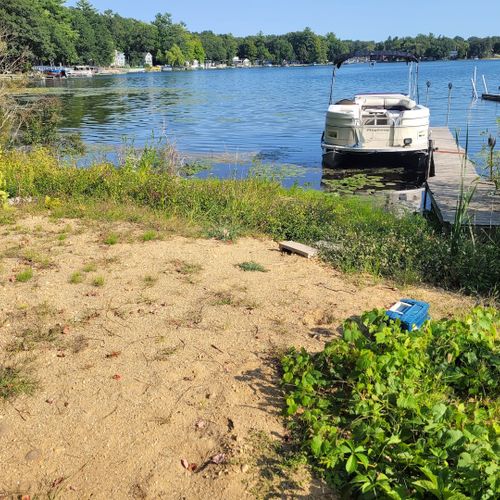 Overview:  the private dock and private lake access. (also includes 2 kayaks that are not shown. )