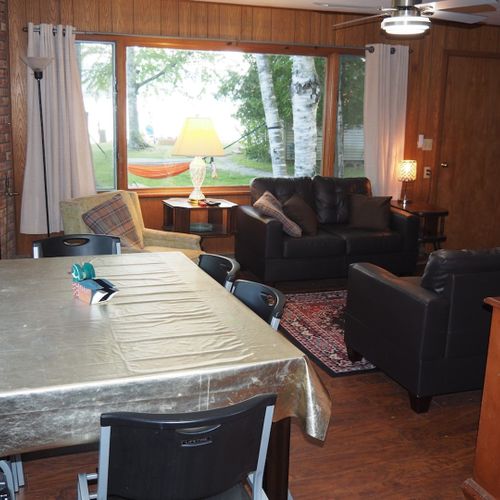 Dining area:  the cottage has a convenient dining table with seating for up to 6 adults.