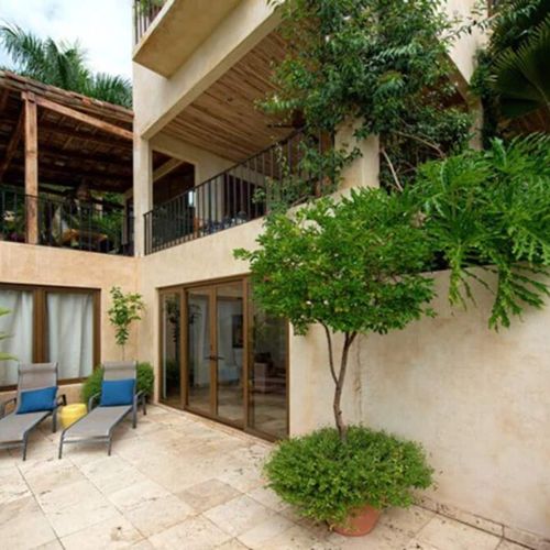 Some balconies have direct access to the bedrooms