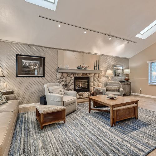 Enjoy a magical alpine retreat in this charming larkspur home!