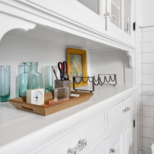 Bright kitchen w/ modern appliances & a clean, airy layout.