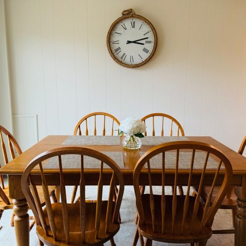 Dining area:  convenient dining area next to the kitchen with seating for up to 6 adults.