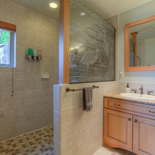 Linens and amenities provided