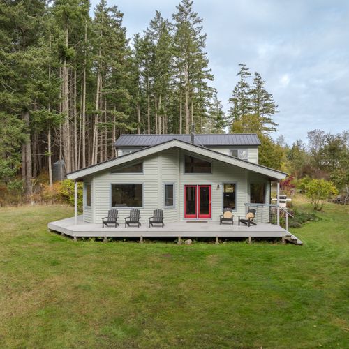 quiet, island-living...come relax.