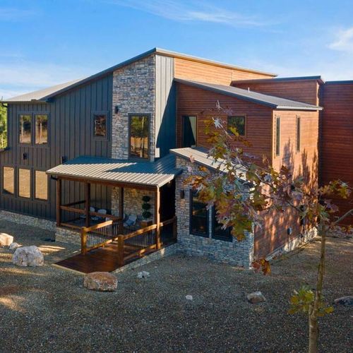 Sky High 'Homa - Luxury cabin that sleeps 23!