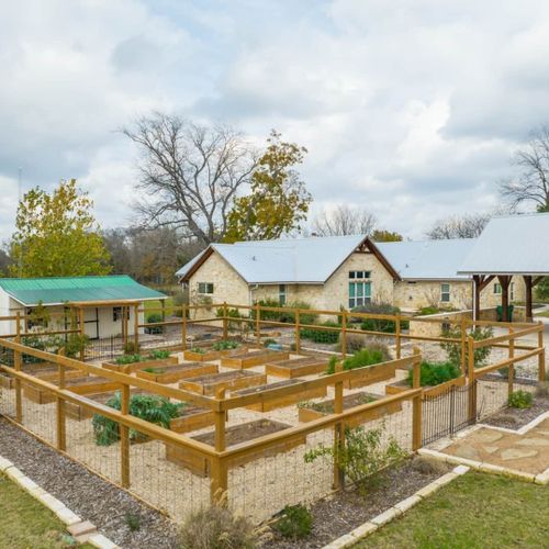 Charming Private Retreat Ideal for Groups