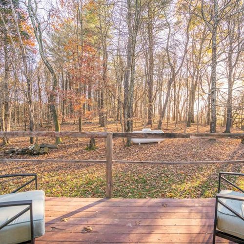 Enjoy coffee with a view at Esopus Escape.
