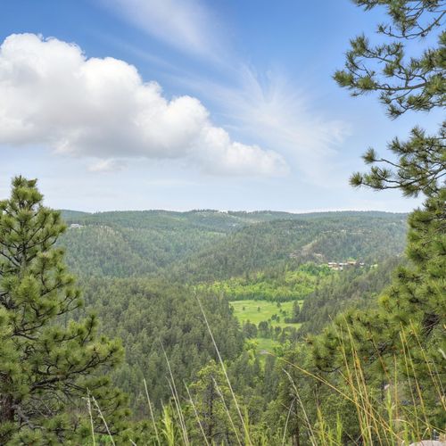 Wake up to lush green views and birdsong.