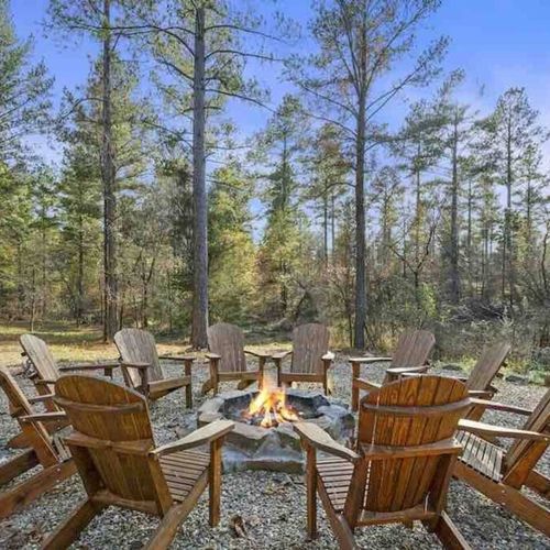 Day or night, the firepit is a prime spot to gather.