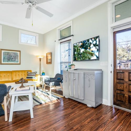Living Area & Front Entrance