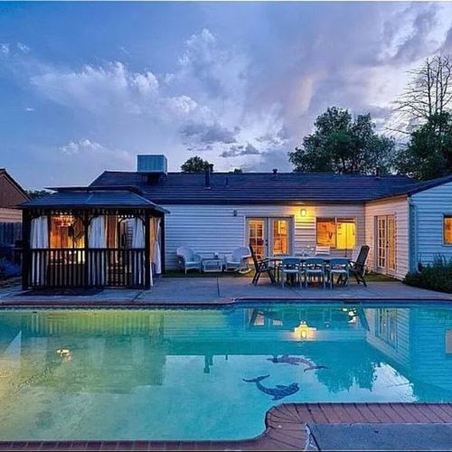 Welcome to your next stunning getaway, perfectly situated in an unbeatable location.