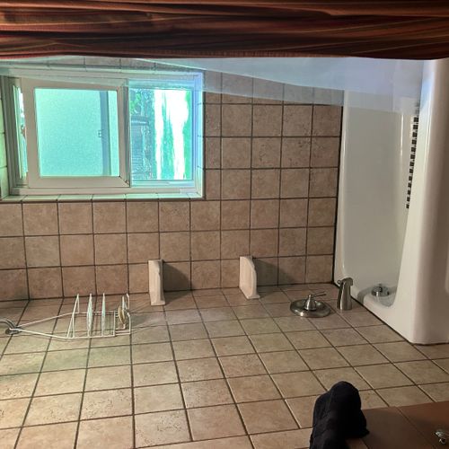 Bathroom:  the cabin has a full bathroom with a combination tub and shower.
