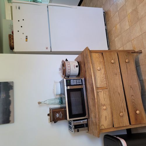 Kitchen:  the home has a large kitchen with a good supply of cooking and dining utensils. Note that there is no dishwasher.