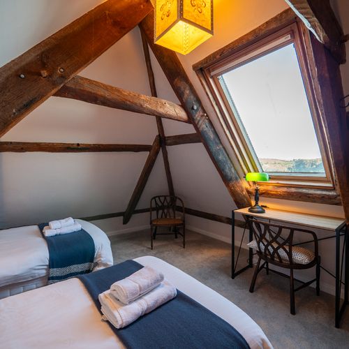 Ef5487f8 f689 42ab b30b 2babe9cd9818 homerunner