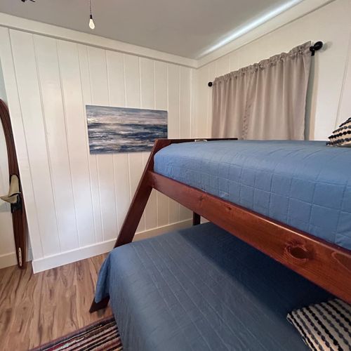 Vivian's cabin - bedroom #2