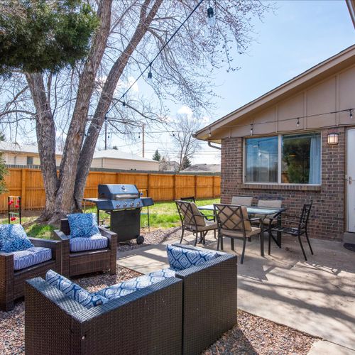 The house has a fenced in front and backyard for your use. Relax and enjoy a meal with friends and family on the patio. Please note the patio furniture may be put into storage during the winter months.