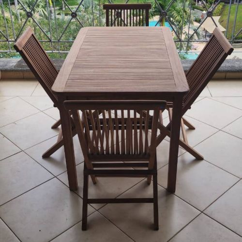 New outdoor dining table