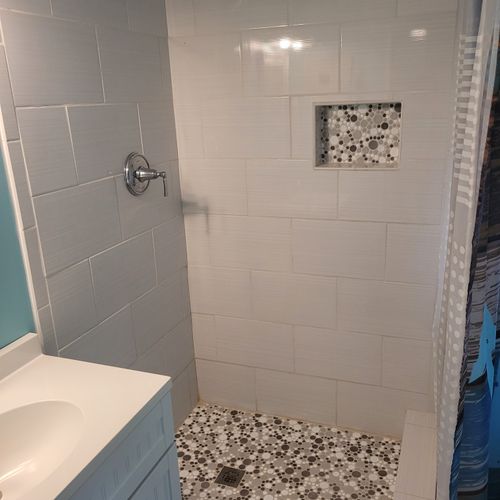 Bathroom:  the cabin has a very cute and recently-updated full bathroom