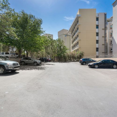 Olimpo | Room With Balcony 51 Parking.