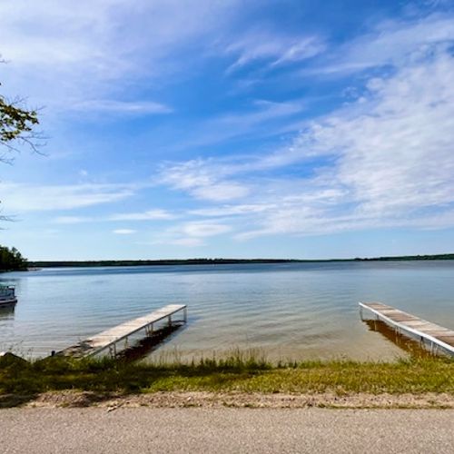 OVERALL:  The private dock for Vivian's Cabin is the cottage on the right in the photo.  (The other dock is for Forrest's Cabin, which is also available for rent.)