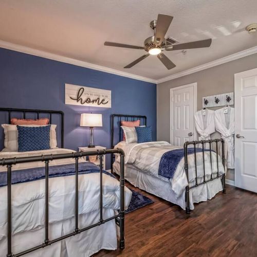 BR 2, twin beds