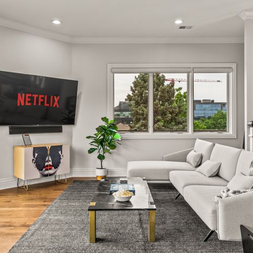 Netflix-ready + nap-approved—this plush space has comfort dialed in.
