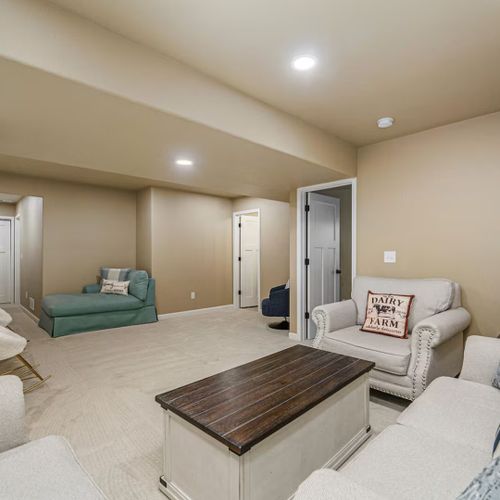 Stretch out and relax in the roomy ground-level living room, ideal for hangouts.