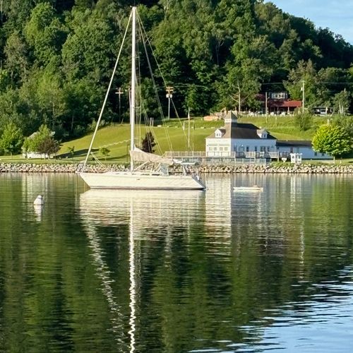 Area photos:  betsie lake next to downtown frankfort