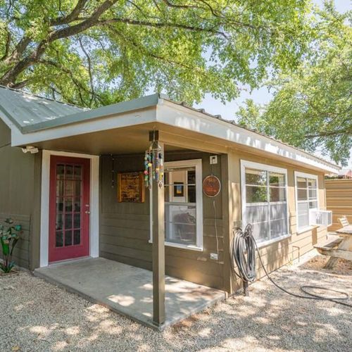 Check yourself in and feel instantly welcome within this charming cabin