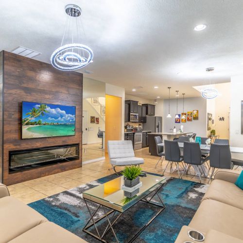 Beautifully Furnished End Unit Town Home w/Accent Walls and Upgraded Furniture