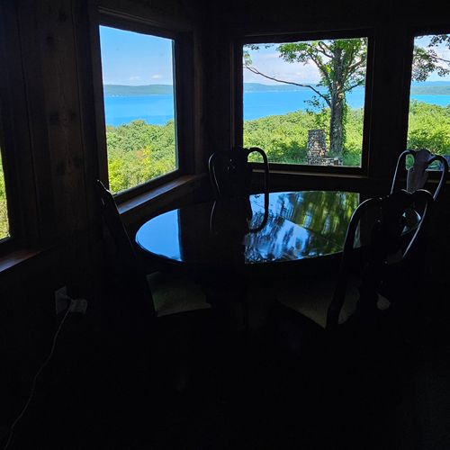 DINING AREA:  Dining area for up to 4 adults with an incredible view of Crystal Lake!